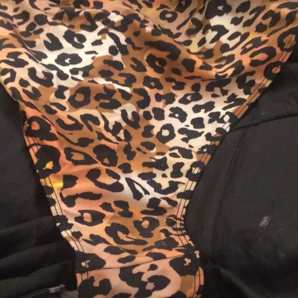 (3X) Cynthia Rowley Bodysuit/bathingsuit animal print long sleeves stretch - Picture 5 of 10